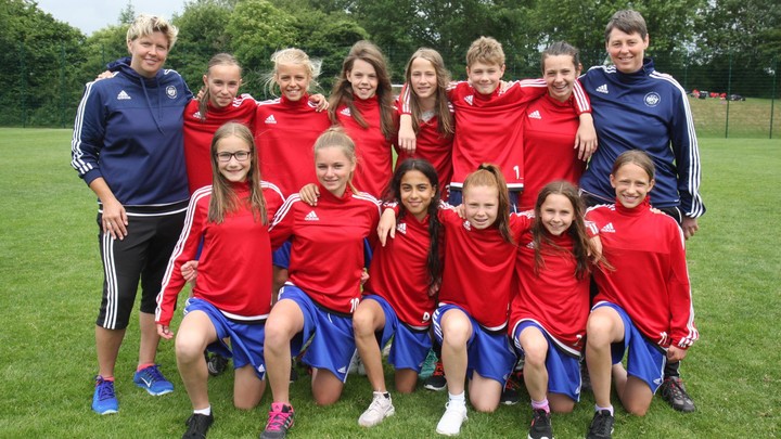 files/LTSV_Bilder/fussball/Jugend Fussball/Maedchen/StuetzpunktM.jpg files/LTSV_Bilder/fussball/Jugend Fussball/Maedchen/StuetzpunktM.jpg