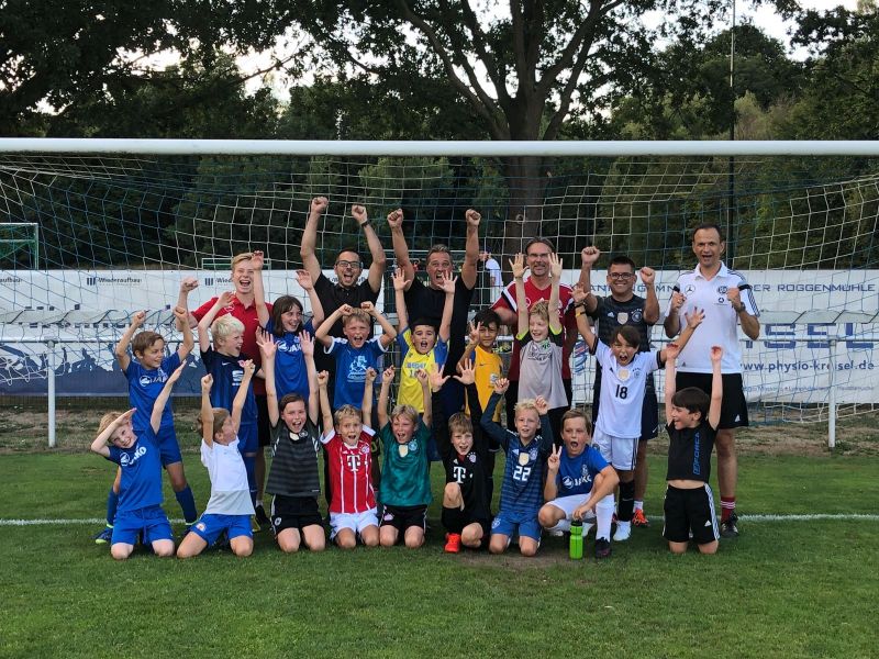 files/LTSV_Bilder/fussball/Jugend Fussball/Spass und Fun mit dem DFB-Mobil.jpeg files/LTSV_Bilder/fussball/Jugend Fussball/Spass und Fun mit dem DFB-Mobil.jpeg